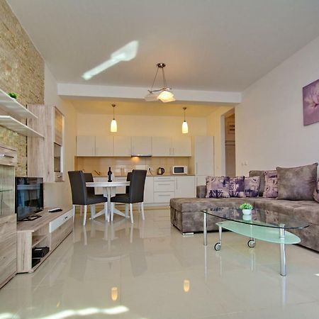 Apartment Dobrota Kotor Luaran gambar