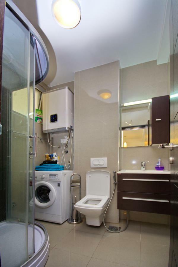 Apartment Dobrota Kotor Luaran gambar