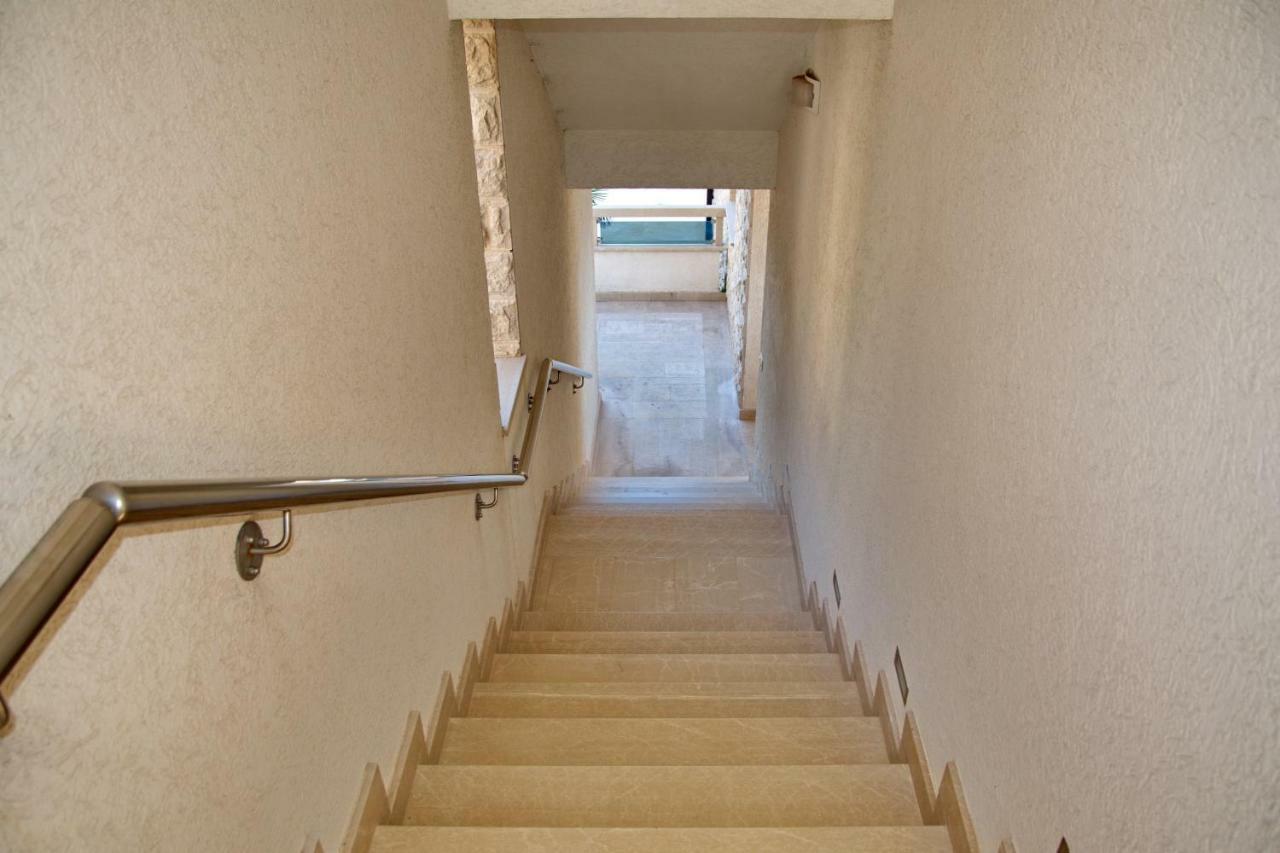 Apartment Dobrota Kotor Luaran gambar