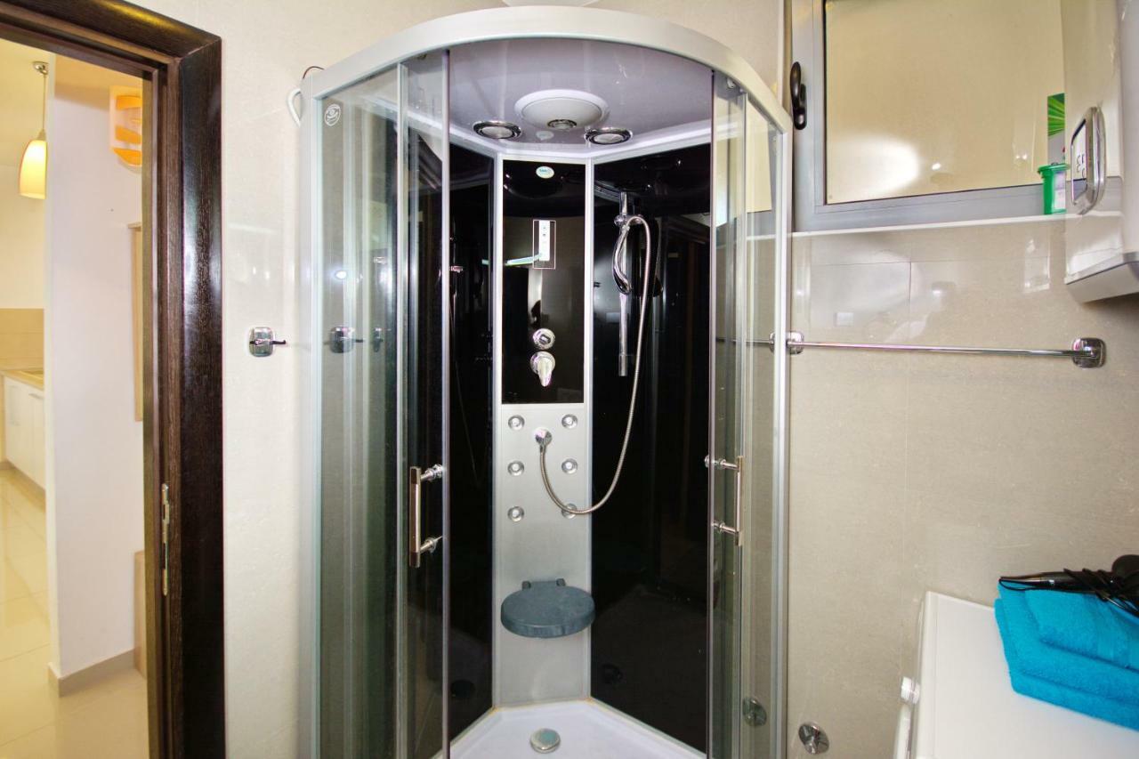 Apartment Dobrota Kotor Luaran gambar