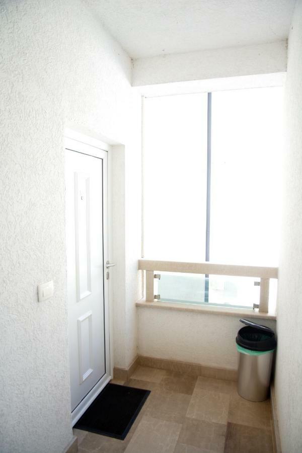 Apartment Dobrota Kotor Luaran gambar