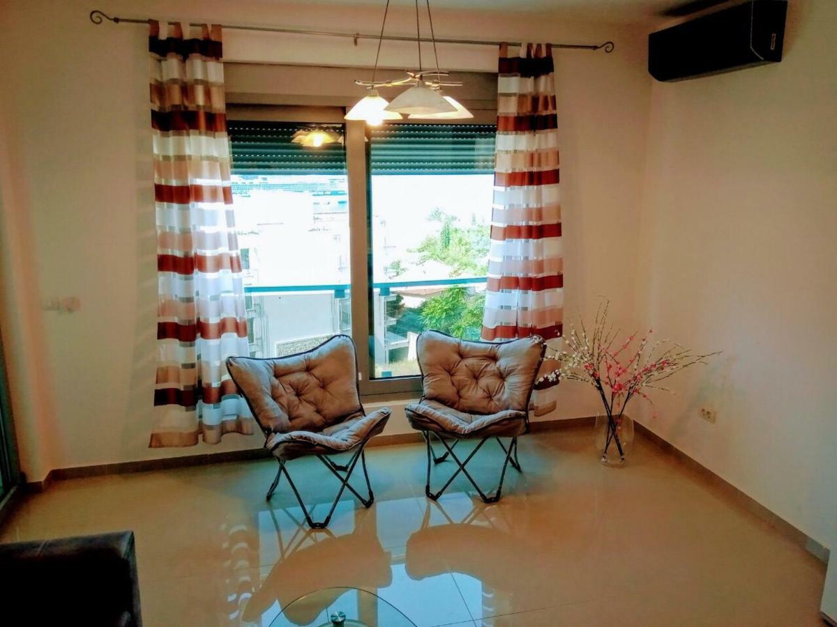 Apartment Dobrota Kotor Luaran gambar